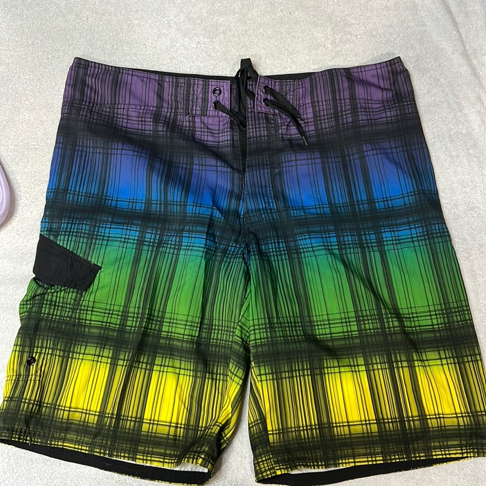 Mossimo mens swimsuit, size 38. Barely worn, great style and color pop!